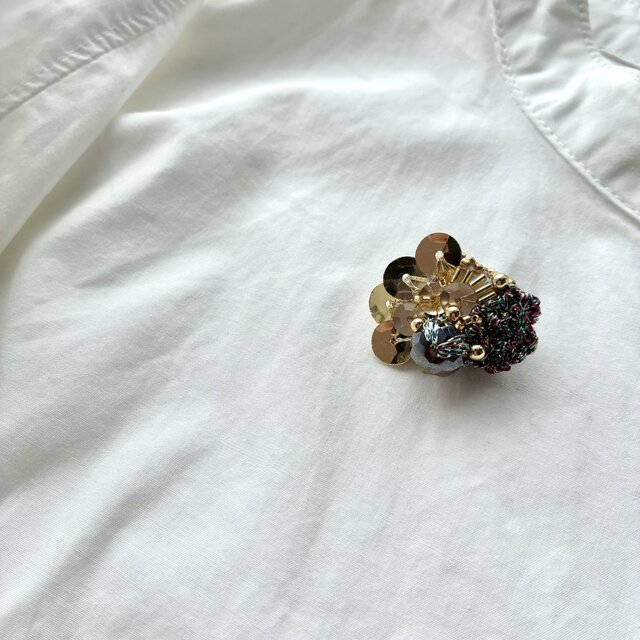 ちいさなブローチ "habataki"羽ばたき　