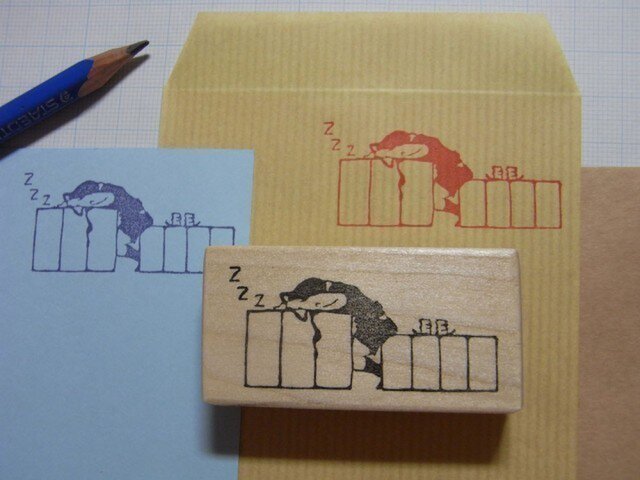 郵便番号枠はんこ ちょっと寝女子社員の画像1枚目