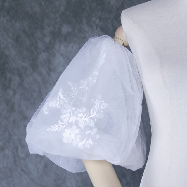 パフスリーブ 上品花レース エレガント ソフトチュール 色直し オフホワイト ストレッチ ウェディングドレス