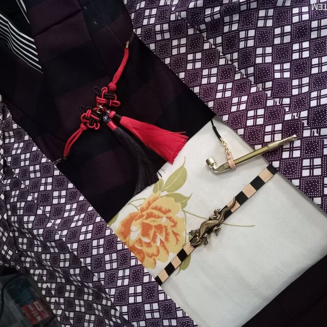 煙管入れ 差根付 女持 煙管 帯飾り 帯差し 小物 骨董 アンティーク 真鍮ブラス製 江戸レトロキセル/煙管根付ストラップ 着物や浴衣