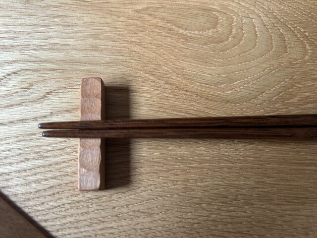 木製箸置き5個セット | iichi 日々の暮らしを心地よくするハンドメイド