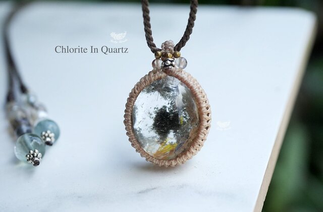 緑の小島☆クローライトインガーデンクォーツ マクラメネックレス1415