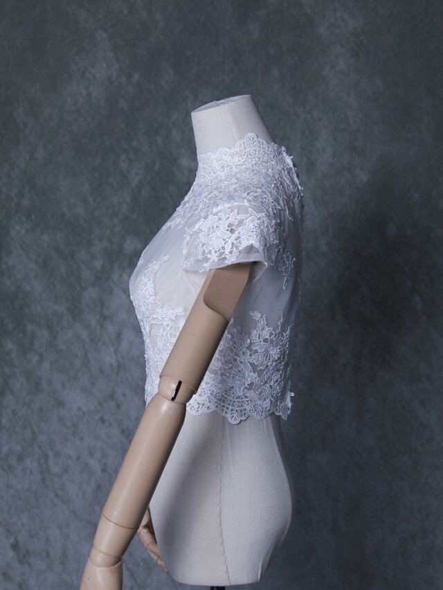 エレガント ボレロ オフホワイト ハイネック 高級刺繍 トップス くるみボタンウェディングドレス