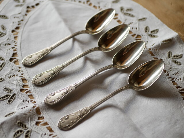 フランスアンティーク　シルバープレート　カトラリー　ペア　ブロカント スプーン シルバープレート フランスアンティーク ブロカントのある