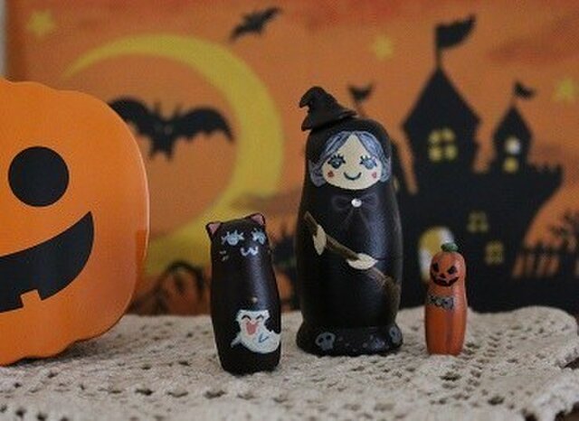 ハロウィンの魔女マトリョーシカ(再販)の画像1枚目