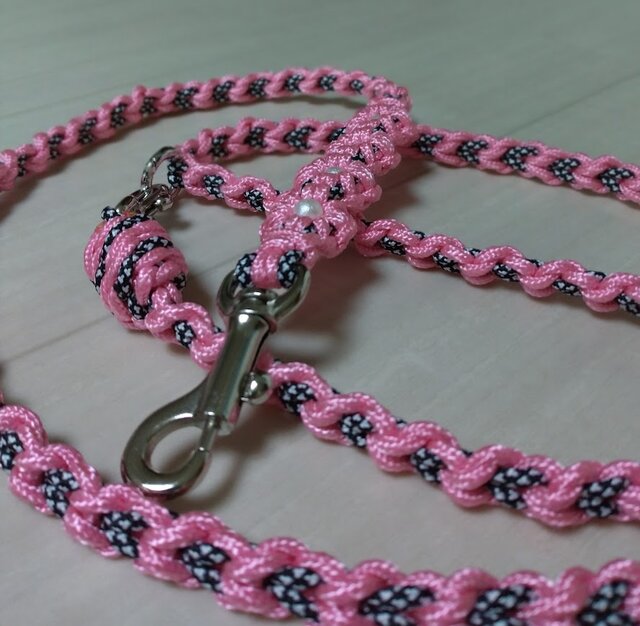 花モチーフのハート柄カフェリードです 中型、小型犬用 (全長