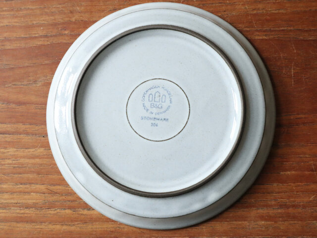 美品 クイストゴー　コーディアル　ホワイト　ケーキプレート クイストゴー／コーディアル ケーキプレート B | iichi 日々の暮らしを