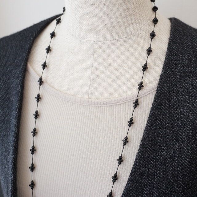 long necklace silk オニキス３ | iichi 日々の暮らしを心地よくするハンドメイドやアンティークのマーケットプレイス