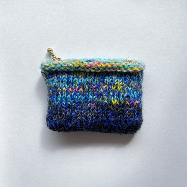 ソックヤーンで手編みのポーチ　/no.172