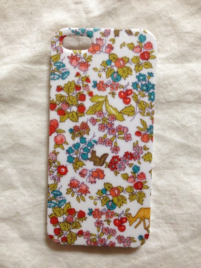 大人可愛いリバティiPhone5,5sケース