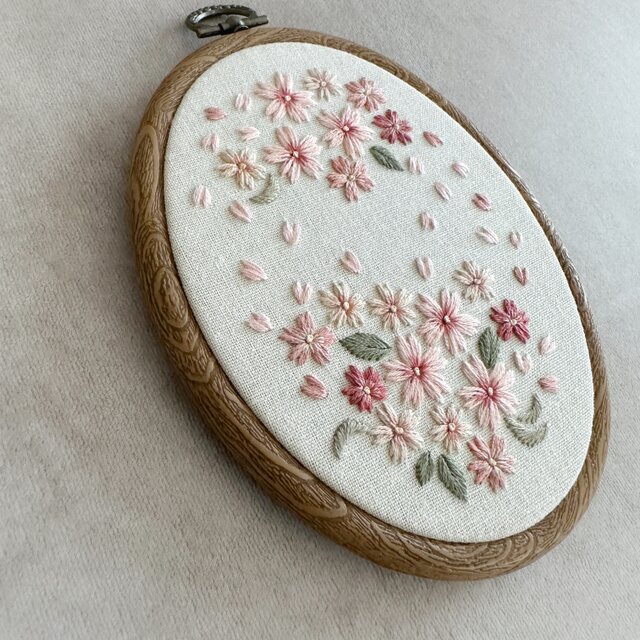 刺繍キット】桜の刺繍ミニフレーム | iichi 日々の暮らしを心地よく