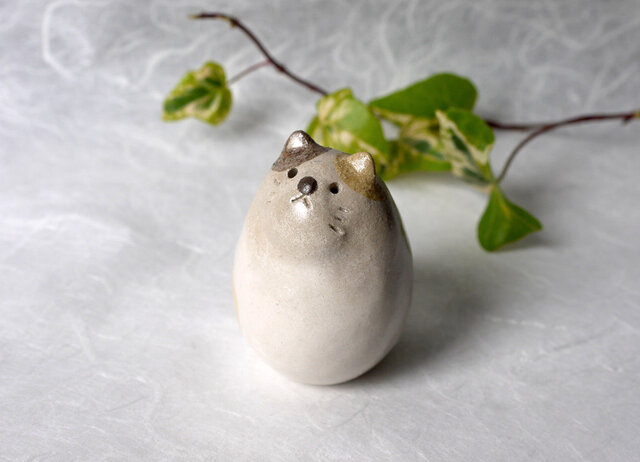 三毛猫の置物、オブジェ | iichi 日々の暮らしを心地よくする