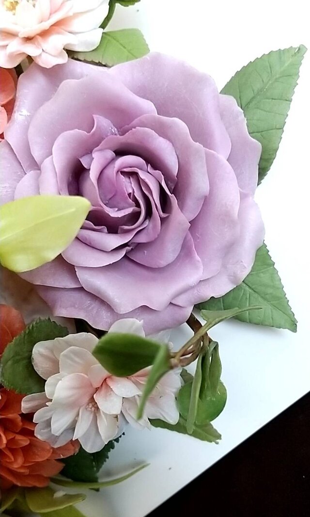 ☆クレイフラワー作品（愛らしい花たちのフレームスタンド）☆ | iichi