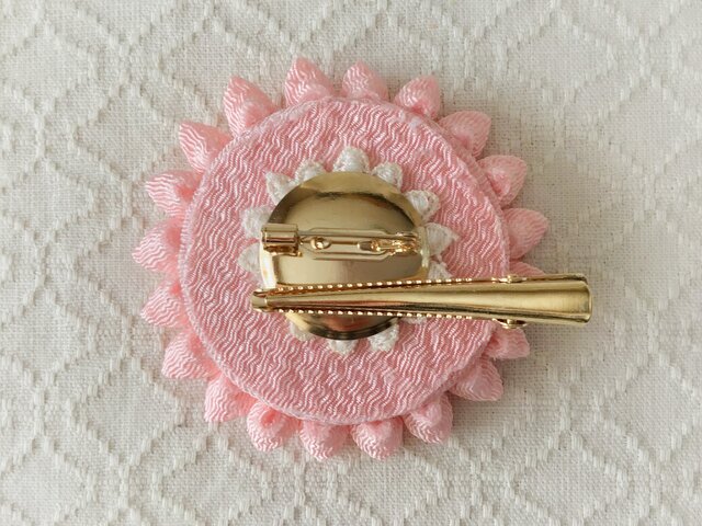 つまみ細工〉菊大輪の髪飾り(サーモンピンク) | iichi 日々の