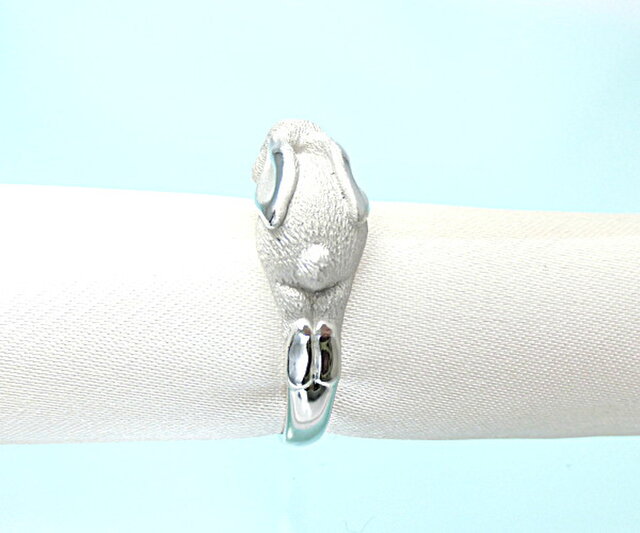 シルバー製天然シトリン入り・うさぎリング /11月の誕生石 【あなた