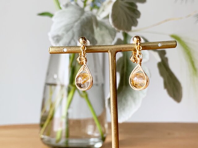 ユニセックス 】タイチンルチルクォーツ・ピアス/イヤリング | iichi