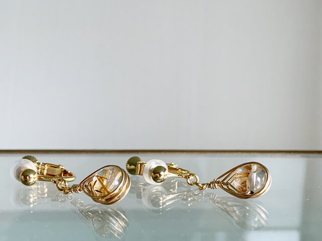 ユニセックス 】タイチンルチルクォーツ・ピアス/イヤリング | iichi