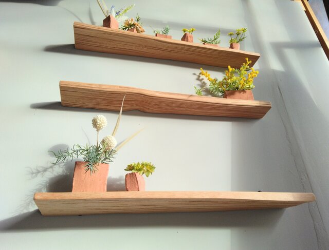 ✾木製飾り棚✾自宅保管品・ウォールラック・ディスプレイ Amazon.co.jp: gannbarou 木製 壁掛け棚 壁掛けディスプレイ 壁掛け