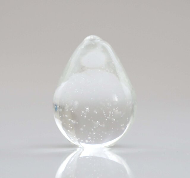 「蒼翠の雫 — 手吹きガラスアート（スモールサイズ）」 蒼翠の雫 — 手吹きガラスアート（スモールサイズ）」