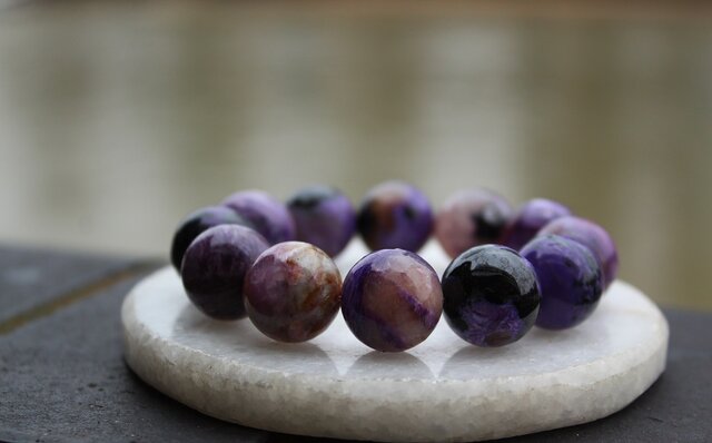 チャロアイト 16mm 癒し、病気を健康に変化させる石 | iichi 日々の