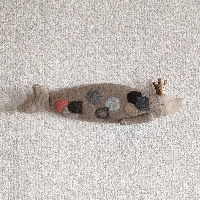 さかな 夢のなか 冠 ｜ 壁飾り