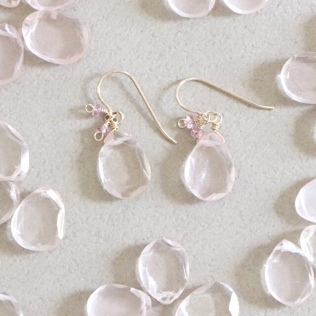 桜の花びら ピアス／イヤリング｜天然石 ローズクォーツ｜14Kgf｜ー