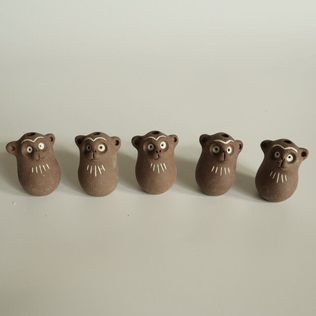 小粒猿 / 茶 花器 一輪挿し | iichi 日々の暮らしを心地よくする