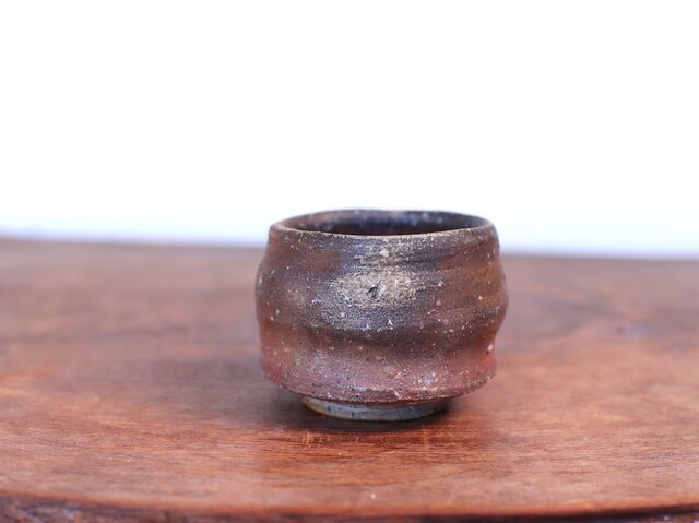 備前焼　ぐい呑み 備前焼 ぐい呑み(ひだすき) g-003 | iichi 日々の暮らしを心地よくする