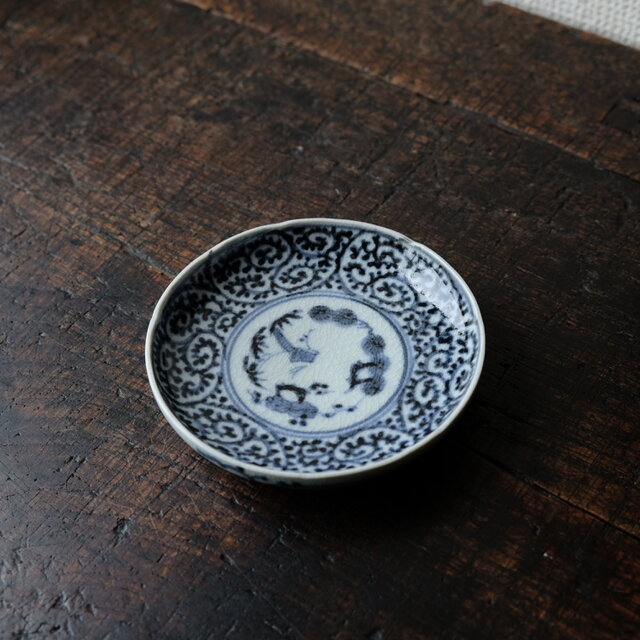 蛸唐草で素敵◆伊万里　蛸唐草染付小皿　角福　骨董・antiques　丁寧な暮らしに。江戸中期 アマテ　個体A
