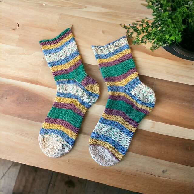 No.1401 手編み靴下Laura