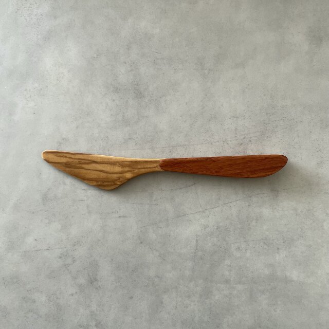 バターナイフ　オリーブ