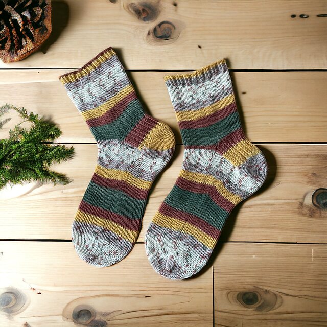 No.1402 手編み靴下Laura