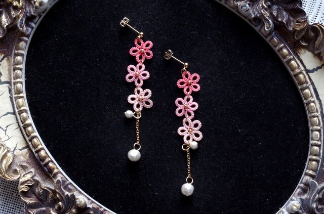 受注製作】タティングレースの小花とコットンパールのピアス〈桜