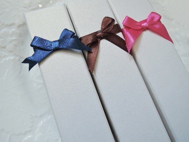 174）プレゼント用ラッピング有料（ペーパーラッピング300円