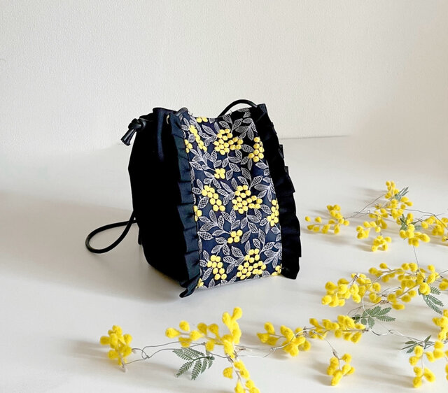 受注生産】 斜めがけにも！2way canvas mini bag （ミモザblack