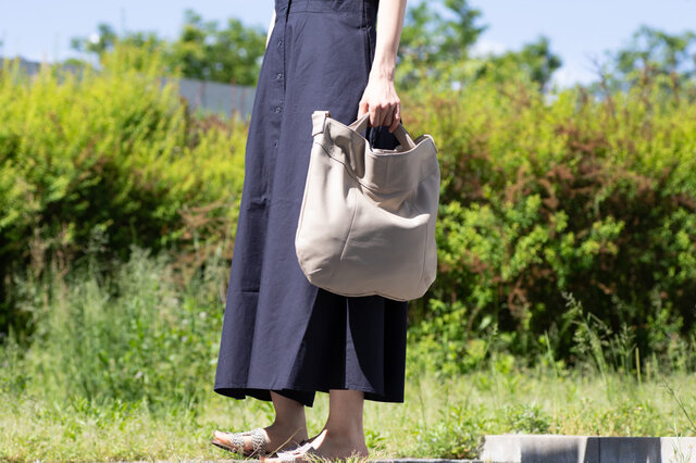 新色】トートバッグとしても使えるショルダーバッグ 2WAY 本革