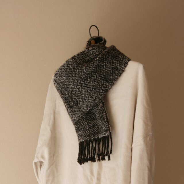 SALE）ホームスパンマフラー（手紡ぎ手織り）【グレー斜め網代