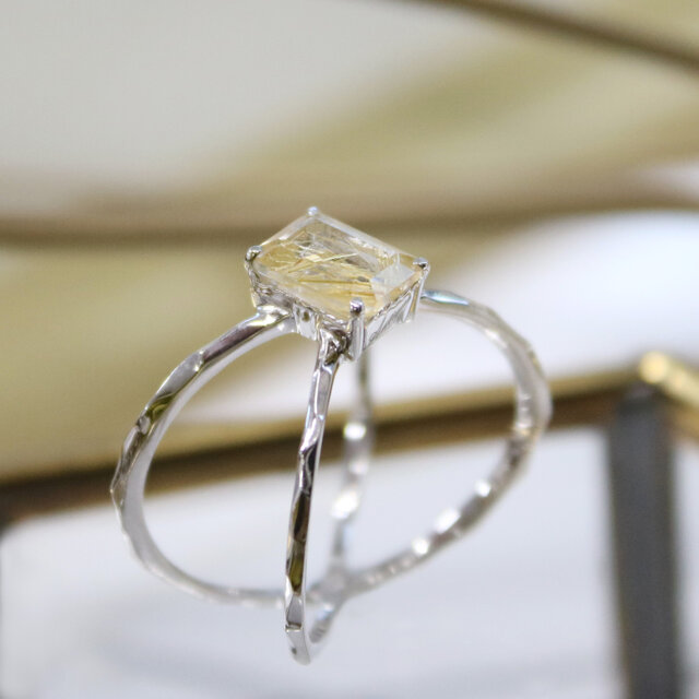 【希少】大粒ゴールデンルチルクォーツ リング SV925 ルチルクォーツ 指輪 | SV925 - 高品質天然石のハンドメイド