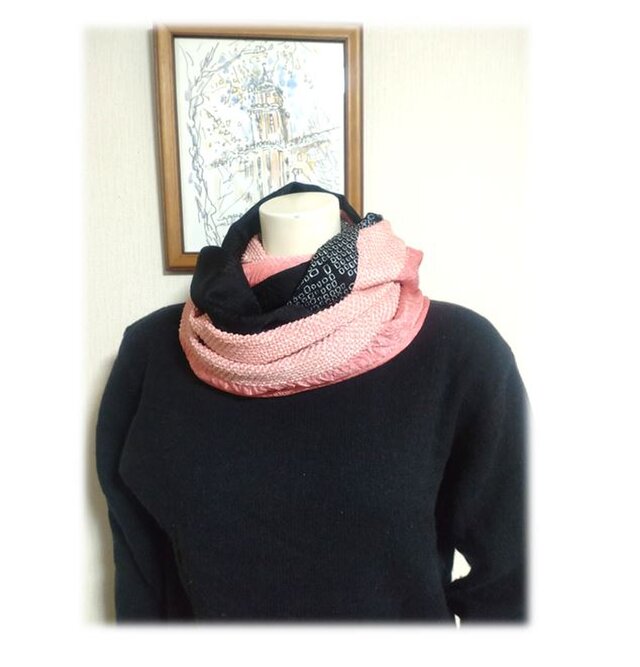 124＊1点限り　ワケアリ　絞り着物リメイク 　スヌード　ツートーン　ブラックピンク　短め　正絹