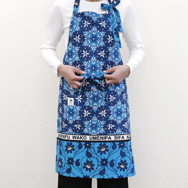 カンガのエプロン（ アラベスク ）アフリカ布 アフリカンプリント プレゼント 母の日