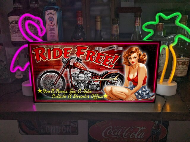 バイク フリーライド カスタム ガレージ ピンナップガール 店舗