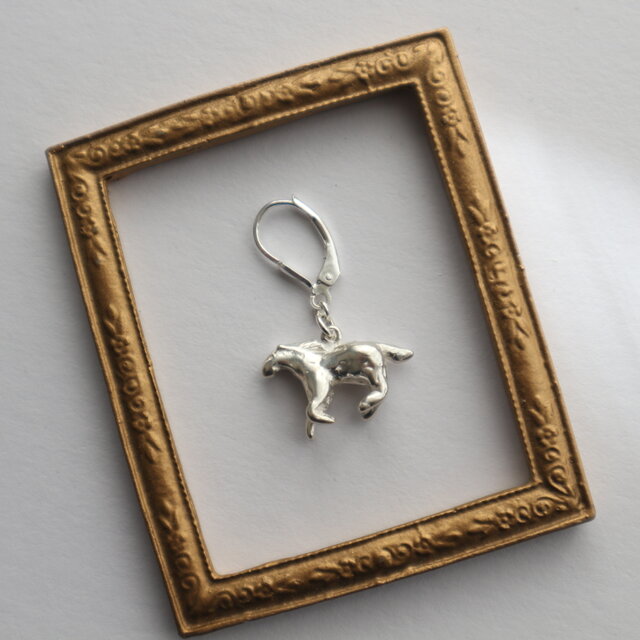 【【Silver925】洞窟壁画の馬の片耳ピアス（イヤリング）