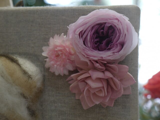 羊毛フェルト・ペット＆フラワー壁掛けスコティッシュフォールド