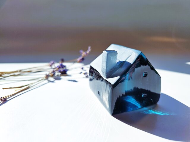 ガラスの家 置物 インテリア ブラック＆ブルー | iichi 日々の暮らしを