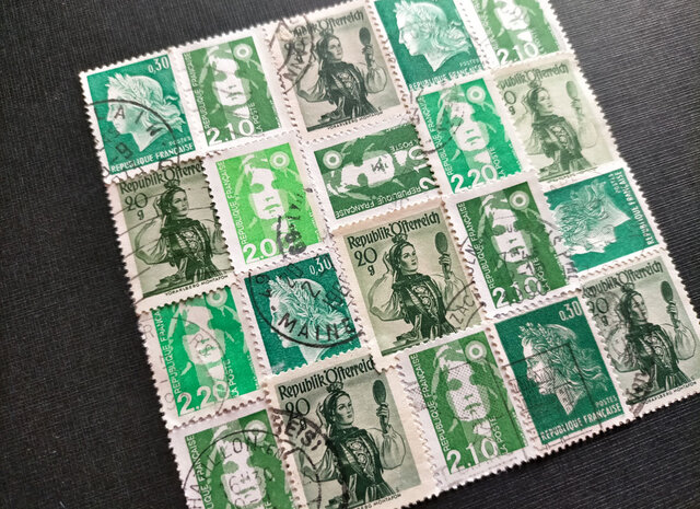 ヨーロッパ 古切手 カラーパレット(緑系)DA-STE135 | iichi 日々の ヨーロッパ 古切手 カラーパレット(緑系)DA-STE135 | iichi 日々の