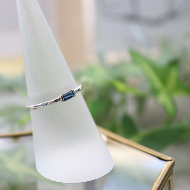 サファイア バケットカット リング】 誕生石 4×2mm シルバー天然石四角 