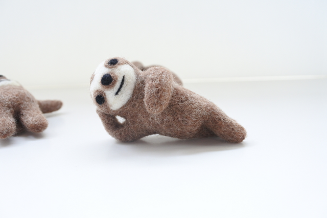 ナマケモノページ 虹にぶら下がるナマケモノ」 #n_chapacters #イラスト #illust