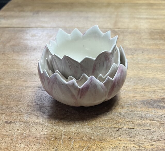 蓮の花の器 3点セット | iichi 日々の暮らしを心地よくする