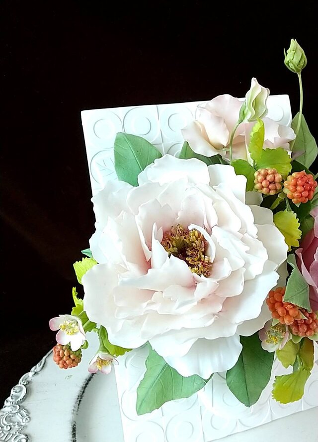 ☆クレイフラワー作品（可憐な彩り）☆ | iichi 日々の暮らしを