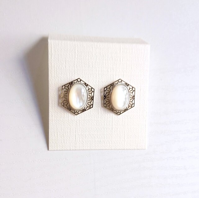 帯留め＆ピアス(イヤリング)セット》ホワイトシェル Y-1885os | iichi